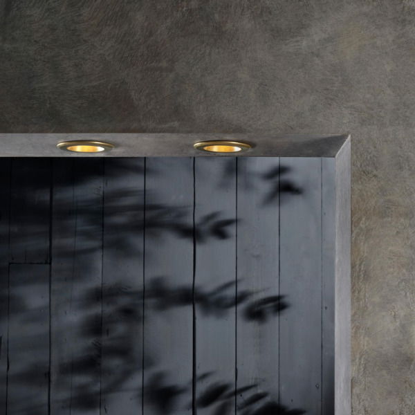 Outdoor Recessed