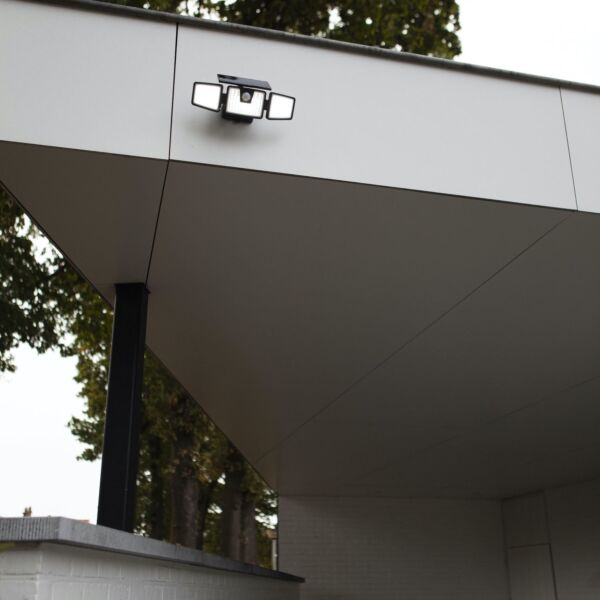 Lutec - Briti - 6922401330 - LED Black Clear 3 Light IP44 Solar Outdoor Sensor Floodlight