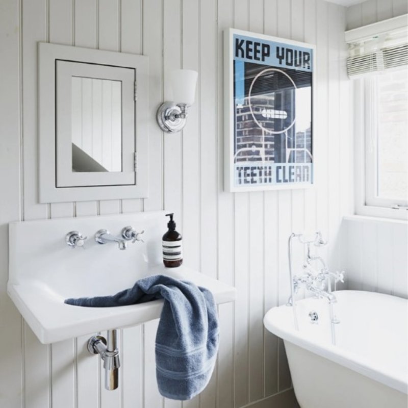 ​What to Look for When Choosing Bathroom Lights – with Elstead